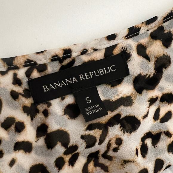 Banana Republic Leopard Print Blouse | Small | Flowy Peasant Style - Picture 4 of 8